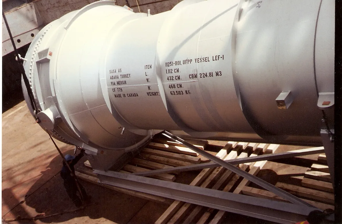 Industrial vessel tank project cargo