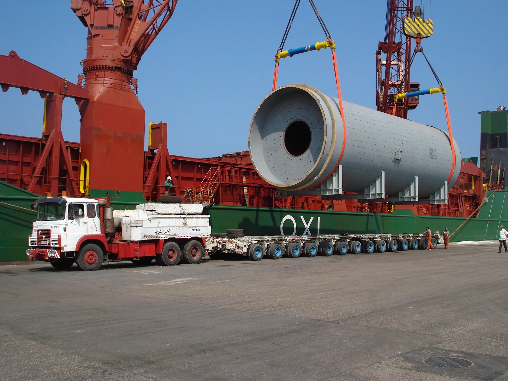 Oversized industrial drum quayside transportation