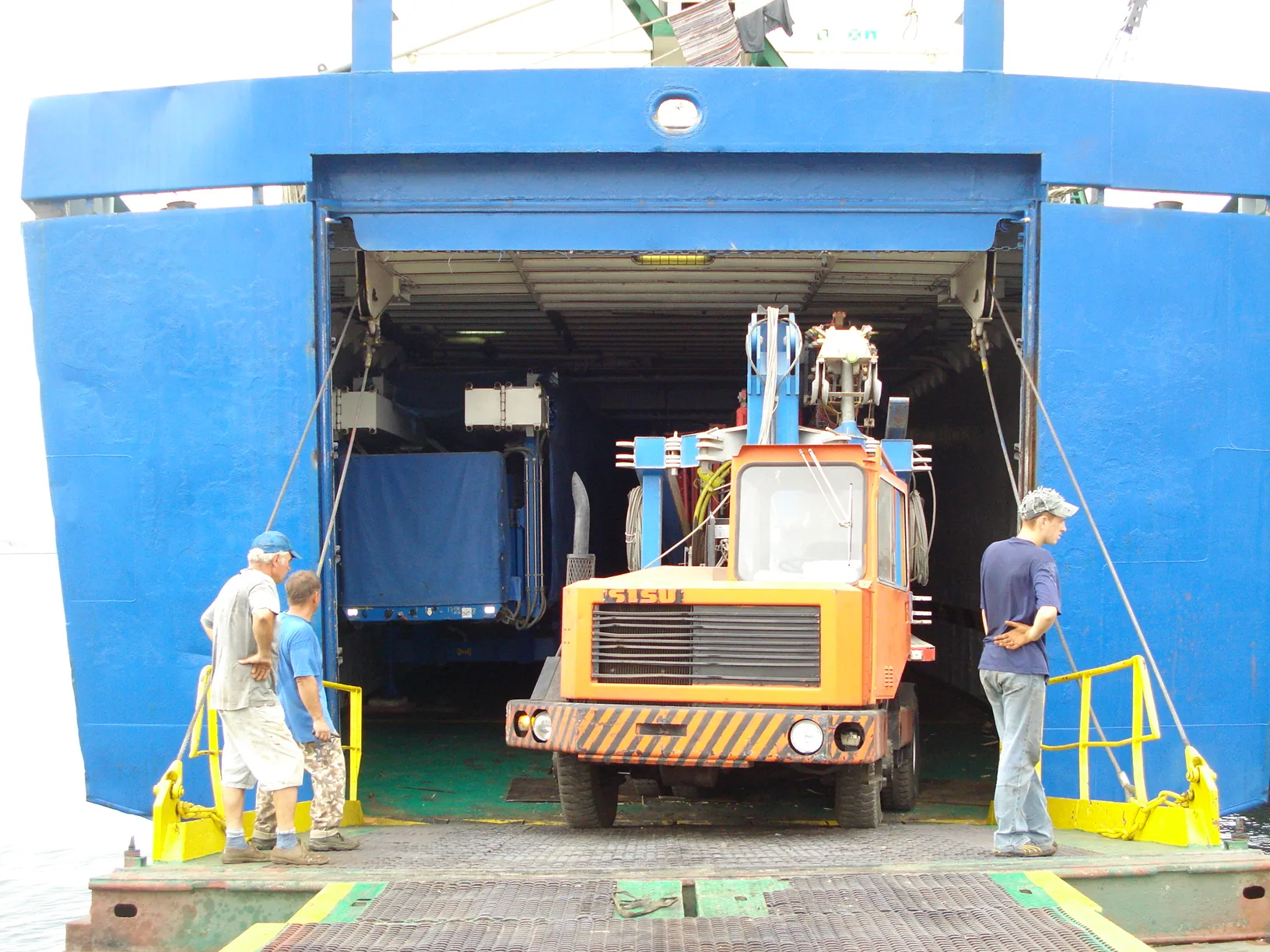 SeaChart roro loader loading operation
