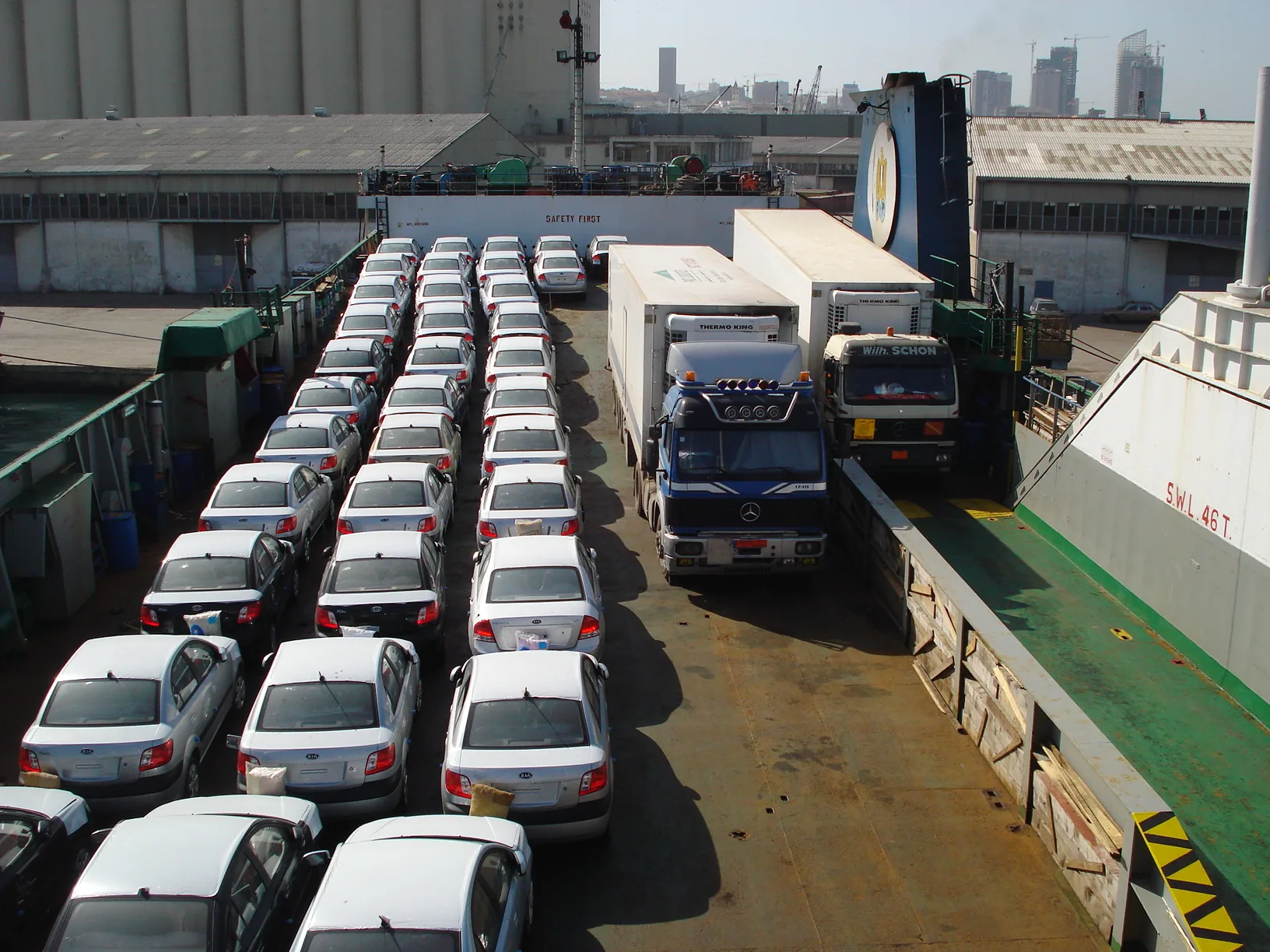 SeaChart vehicle cargo vessel loading